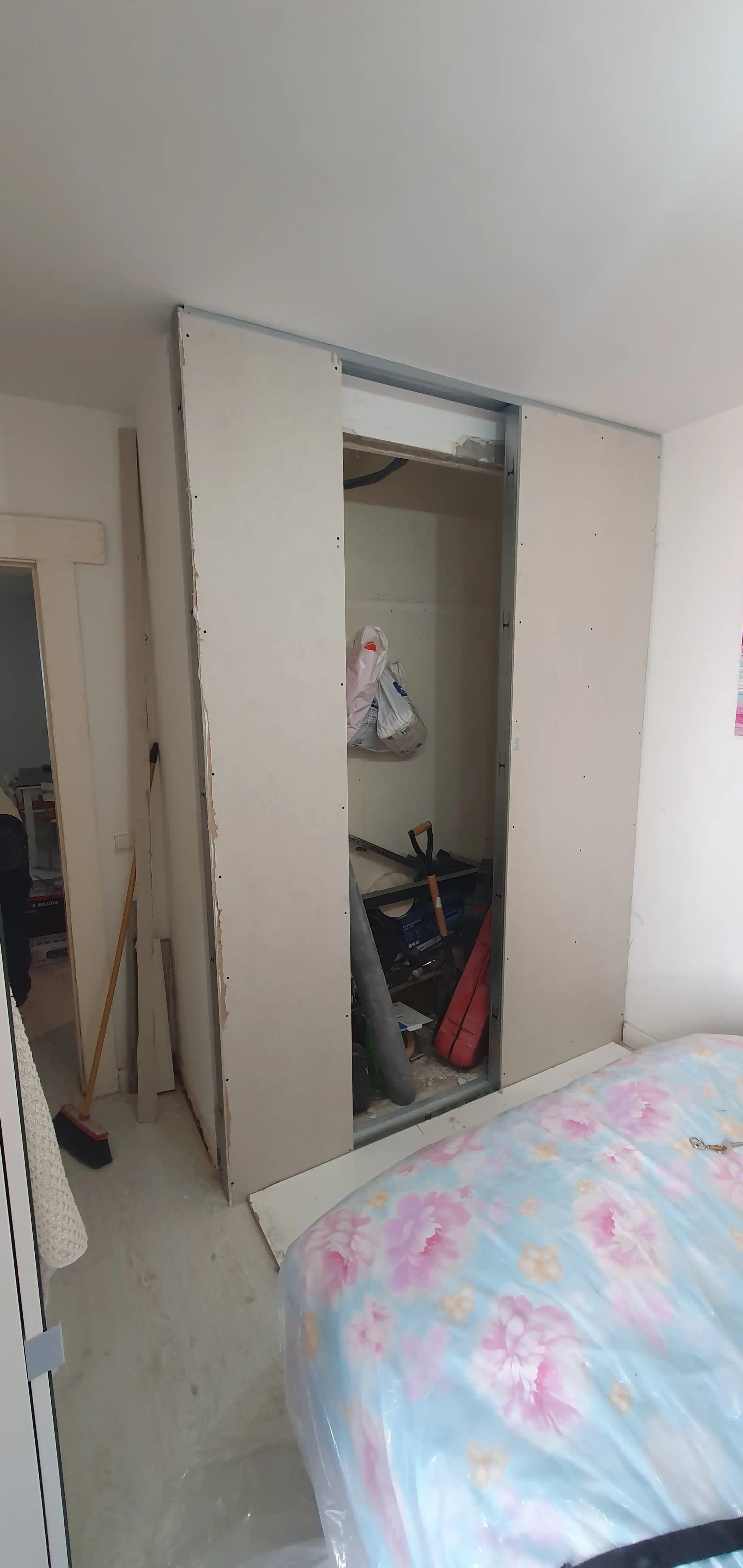 Estructura en Drywall hidrófugo RH para nuevo aseo